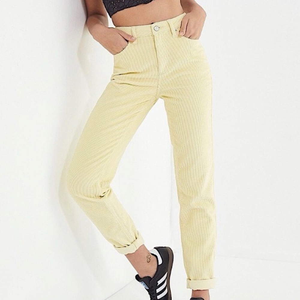 NEW! URBAN OUTFITTERS - BDG Soft Yellow Corduroy Straight Leg MOM Pants Size 30